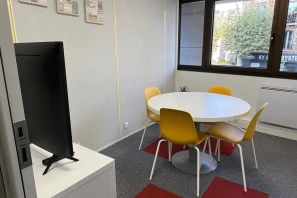 Open Space - 92400 - 4 postes - 250€