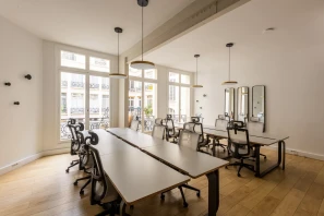 Espace indépendant - 75008 - 12 postes - 6800€