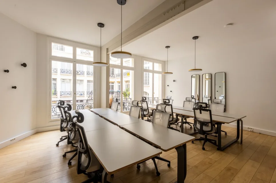 Volum Avenue des Champs-Élysées