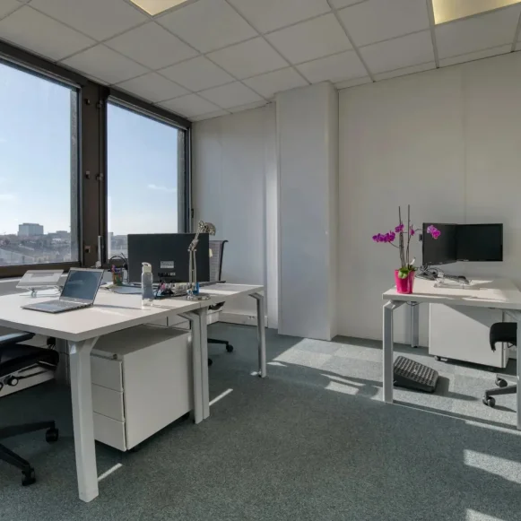 Bureau privé 23 m² 5 postes Coworking Allées Jean Jaurès Toulouse 31000 - photo 2