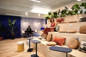 Bureau privé - 75015 - 3 postes - 1560€