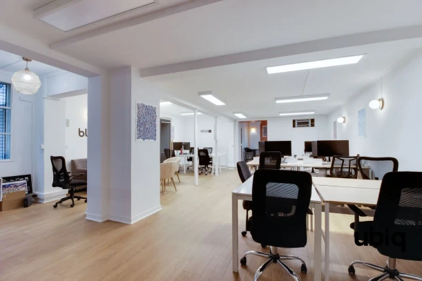 Espace indépendant - 75002 - 20 postes - 6950€