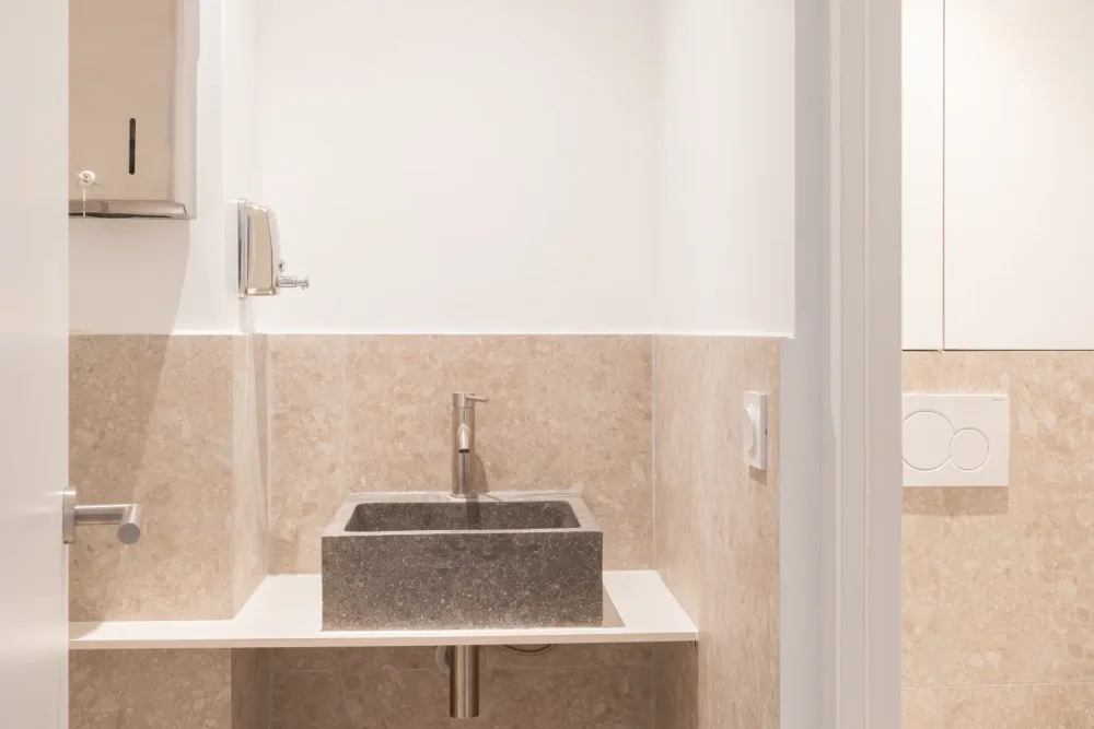 Espace indépendant - 75001 - 48 postes - 30000€