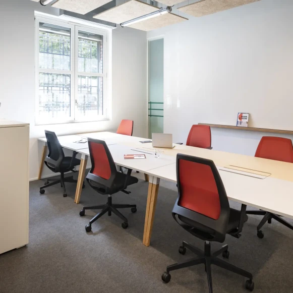Bureau privé 52 m² 8 postes Location bureau Rue Marcadet Paris 75018 - photo 1