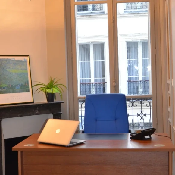 Bureau privé 10 m² 1 poste Coworking Rue de Monceau Paris 75008 - photo 1