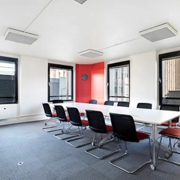 Bureau privé 71 m² 20 postes Coworking Quai Kléber Strasbourg 67000 - photo 4