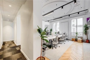 Allday Rue du Louvre