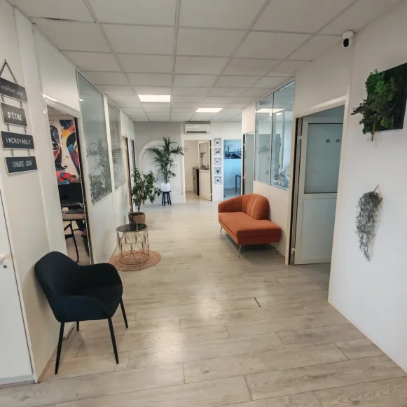 Bureau privé 11 m² 1 poste Location bureau Avenue Raspail Saint-Maur-des-Fossés 94100 - photo 8
