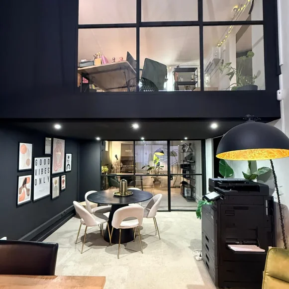 Bureau privé 14 m² 2 postes Location bureau Rue Vendôme Lyon 69003 - photo 6