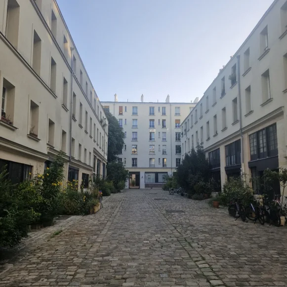 Bureau privé 55 m² 4 postes Location bureau Rue Saint-Maur Paris 75010 - photo 5