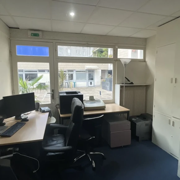 Bureau privé 30 m² 7 postes Coworking Rue Etex Paris 75018 - photo 5