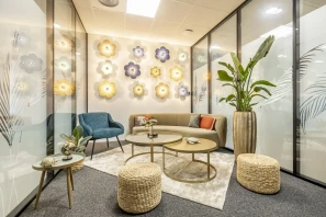 Bureau privé - 49000 - 10 postes - 2484€