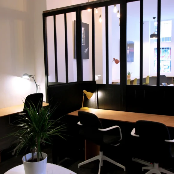 Espace indépendant 187 m² 22 postes Coworking Rue des 3 Bornes Paris 75011 - photo 3