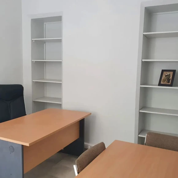 Bureau privé 15 m² 3 postes Location bureau Rue Michel Ange Paris 75016 - photo 2