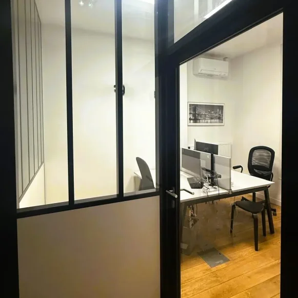 Bureau privé 10 m² 2 postes Location bureau Rue Vignon Paris 75008 - photo 3
