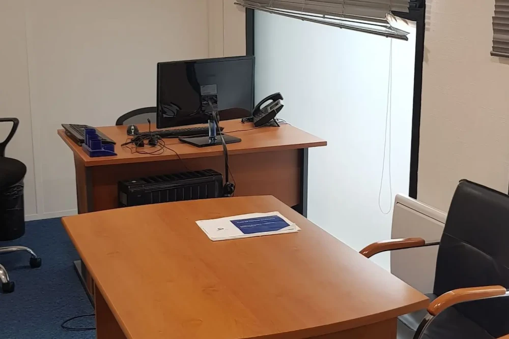 Bureau privé - 75012 - 6 postes - 1500€