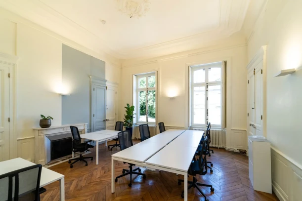 Bureau privé - 87000 - 6 postes - 1620€