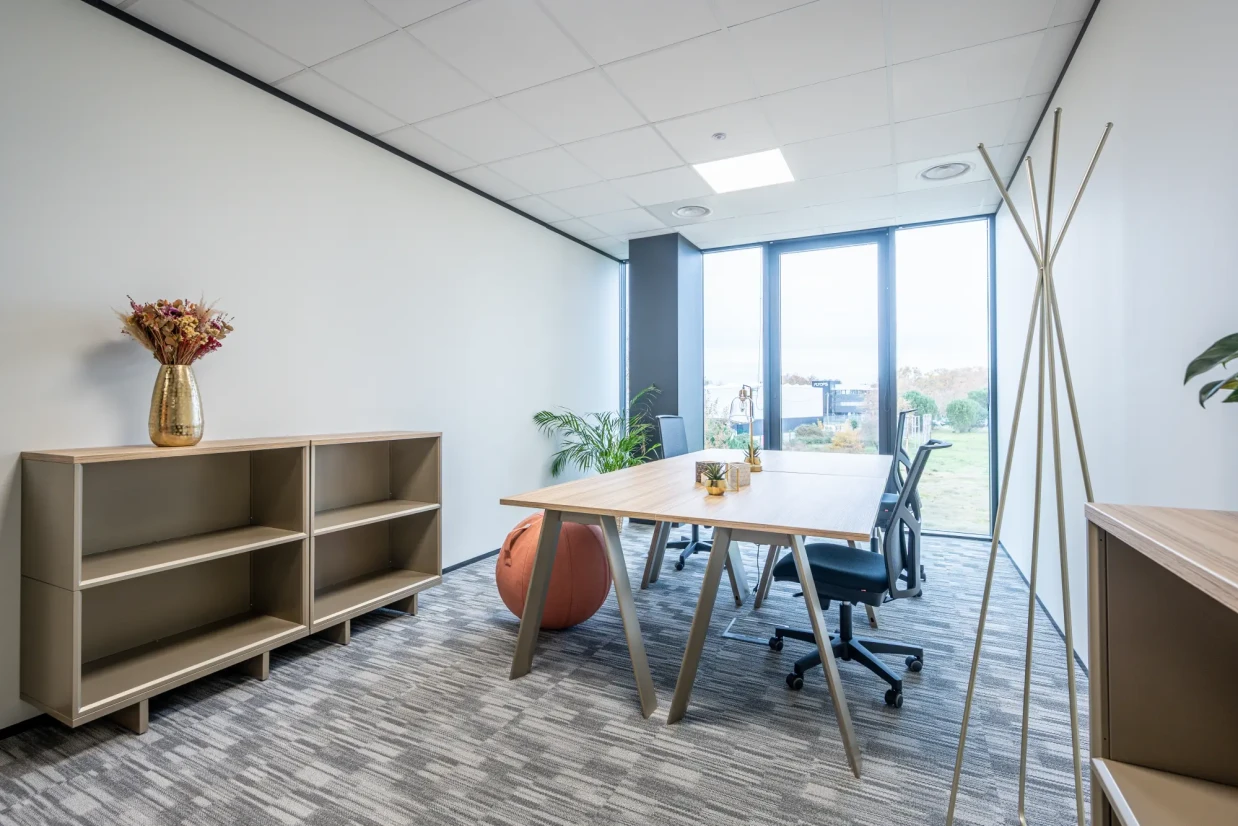 Bureau privé - 33700 - 4 postes - 1508€
