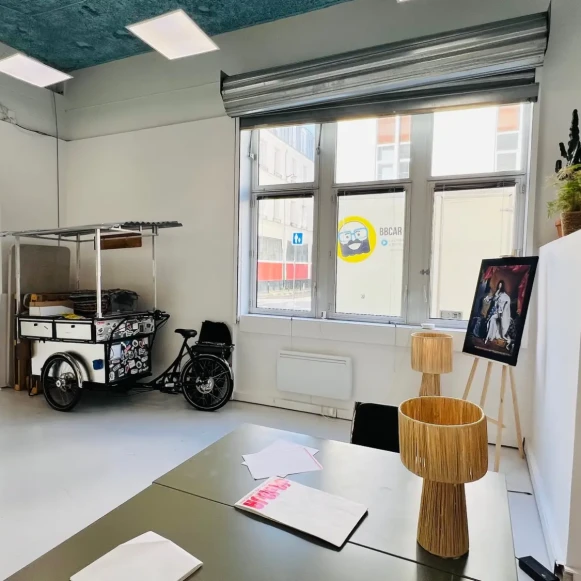 Espace indépendant 205 m² 30 postes Location bureau Rue Nicolas Appert Paris 75011 - photo 1