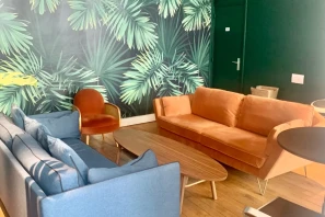 Open Space - 75009 - 8 postes - 400€