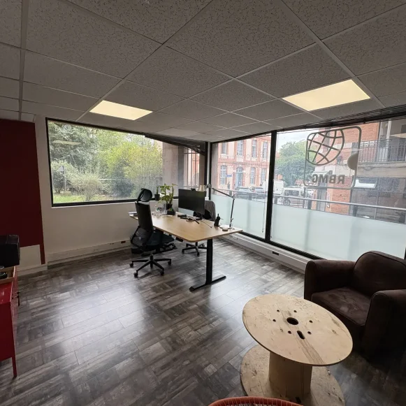 Espace indépendant 200 m² 30 postes Coworking Port Saint-Étienne Toulouse 31000 - photo 4