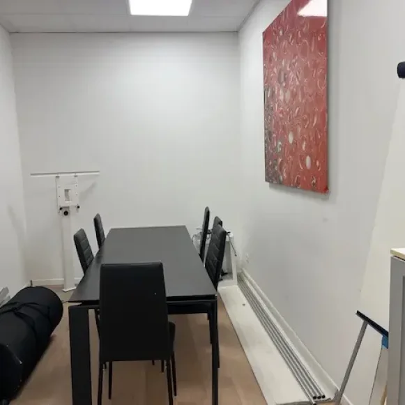 Bureau privé 10 m² 2 postes Coworking Rue Meslay Paris 75003 - photo 2