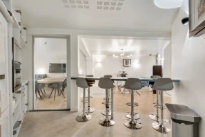 Bureau privé - 75014 - 3 postes - 1600€