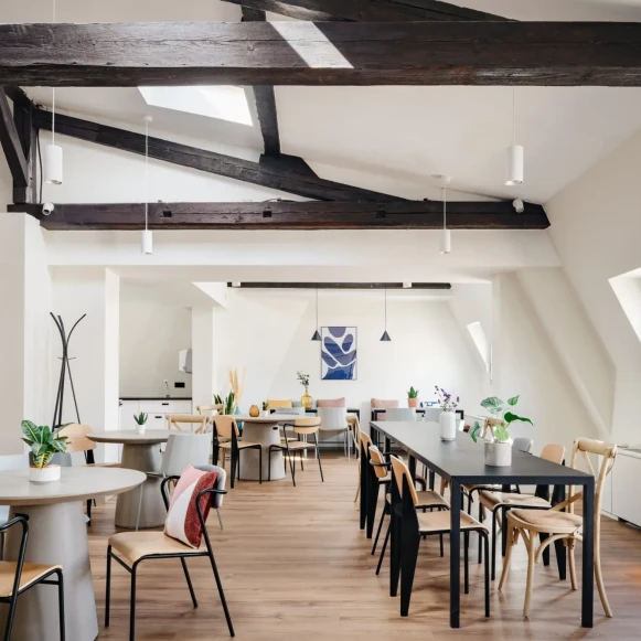 Espace indépendant 545 m² 80 postes Location bureau Rue de Châteaudun Paris 75009 - photo 2