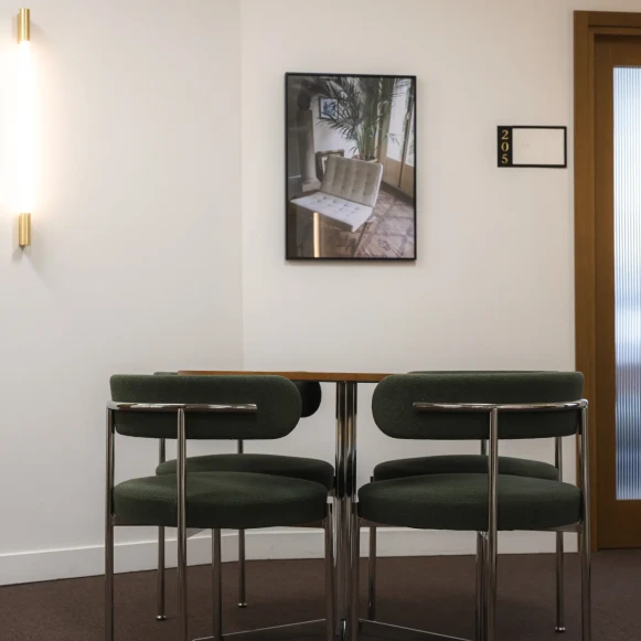 Bureau privé 9 m² 3 postes Coworking Rue Notre Dame des Victoires Paris 75002 - photo 10