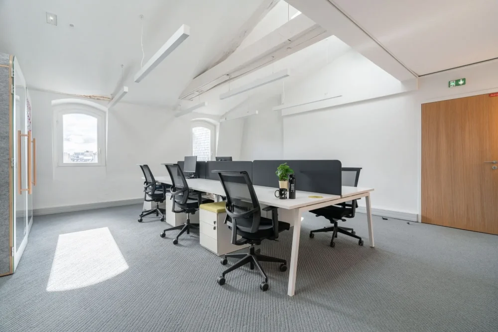 Espace indépendant - 75009 - 42 postes - 25830€