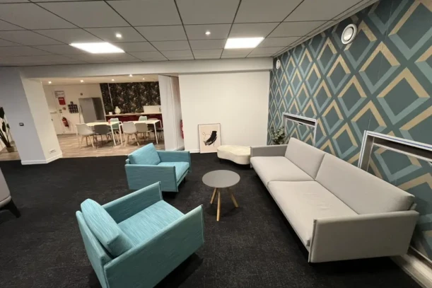 Bureau privé - 75013 - 2 postes - 603€