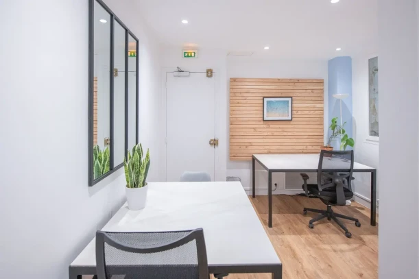 Bureau privé - 75002 - 3 postes - 1760€