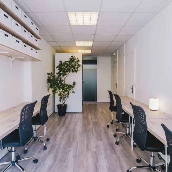 Espace indépendant 55 m² 23 postes Location bureau Rue de Paradis Paris 75010 - photo 6