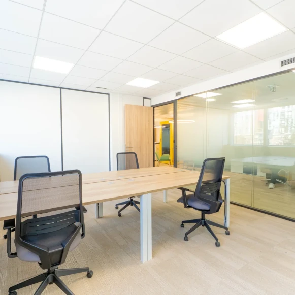 Espace indépendant 629 m² 42 postes Location bureau Esplanade Charles de Gaulle Nanterre 92000 - photo 4