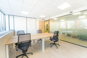 Bureau privé - 92000 - 6 postes - 2100€