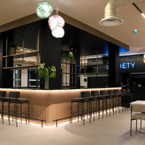 Espace indépendant 421 m² 50 postes Location bureau Rue Saint-Fiacre Paris 75002 - photo 1