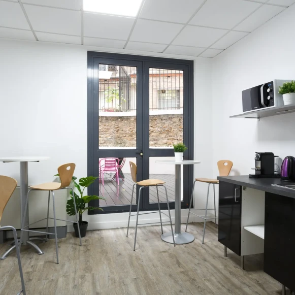 Bureau privé 9 m² 1 poste Location bureau Square Desaix Paris 75015 - photo 4