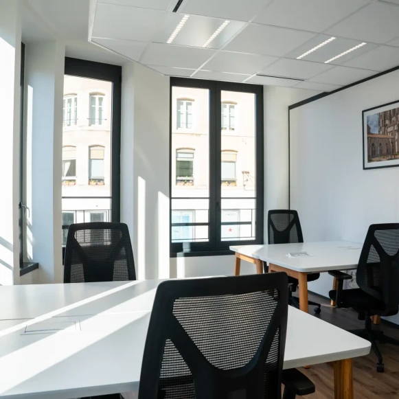 Bureau privé 10 m² 4 postes Location bureau Rue Saint-Jean Nancy 54000 - photo 1