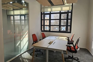Bureau privé - 75018 - 4 postes - 2400€