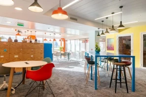 Bureau privé - 75008 - 6 postes - 4320€