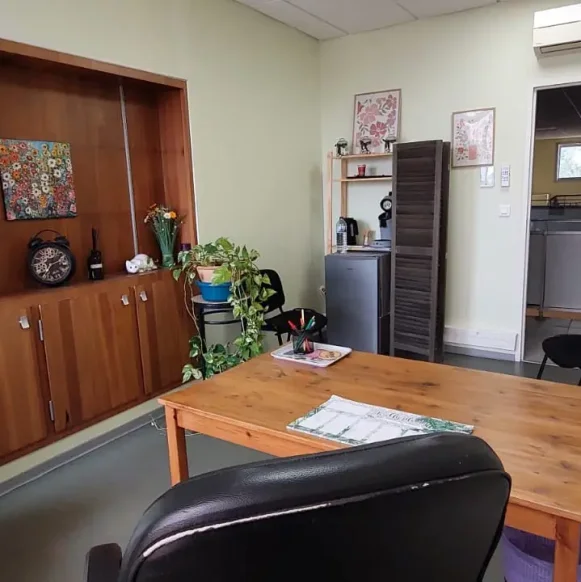 Bureau privé 14 m² 2 postes Coworking Chemin de la Chasse Colomiers 31770 - photo 1