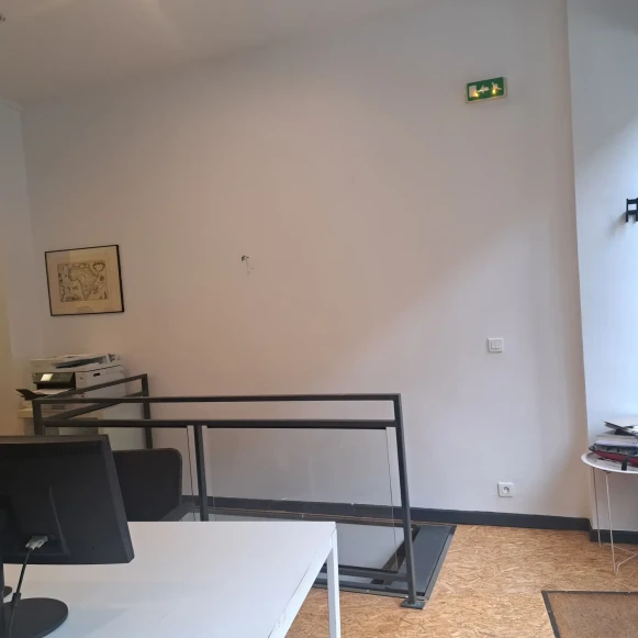 Open Space  1 poste Location bureau Rue Deguerry Paris 75011 - photo 5