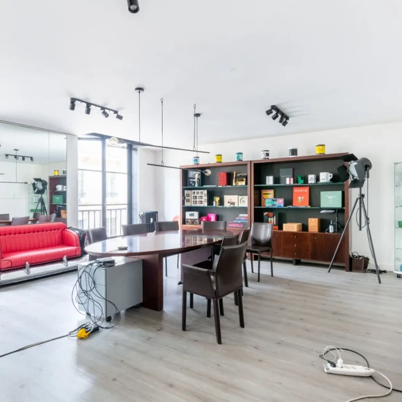 Bureau privé 35 m² 8 postes Location bureau Rue des Jeuneurs Paris 75002 - photo 7