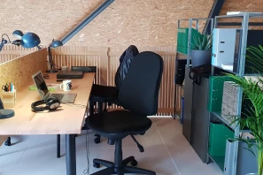 Open Space - 64600 - 1 poste - 180€