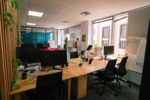 Open Space - 31000 - 4 postes - 240€