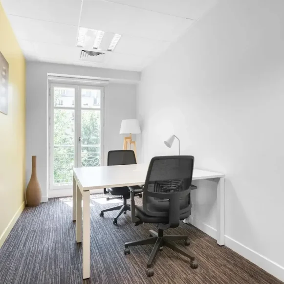 Bureau privé 7 m² 2 postes Coworking Rue du Faubourg Saint-Honoré Paris 75008 - photo 11