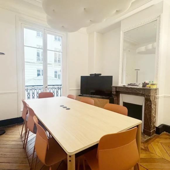 Espace indépendant 100 m² 18 postes Coworking Rue de Châteaudun Paris 75009 - photo 4