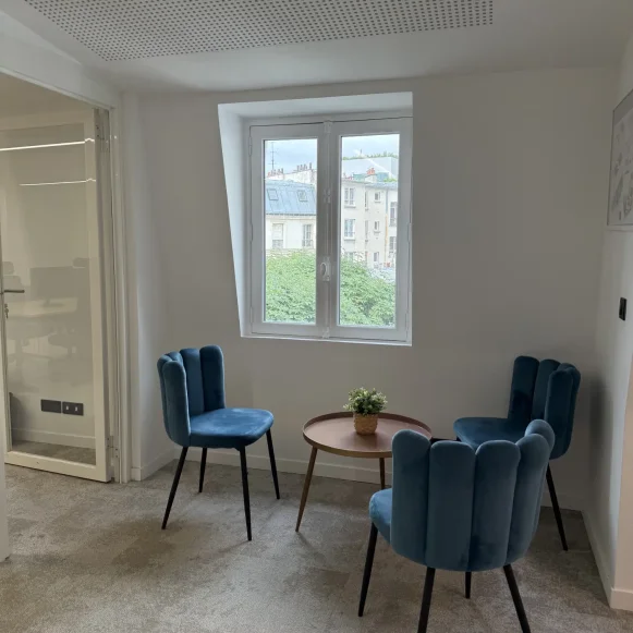 Bureau privé 30 m² 12 postes Location bureau Rue de Bruxelles Paris 75009 - photo 4