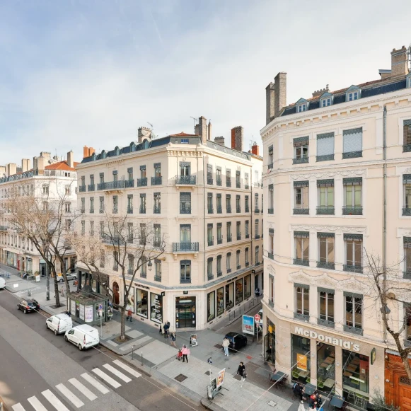 Espace indépendant 39 m² 6 postes Coworking Rue de la République Lyon 69001 - photo 6