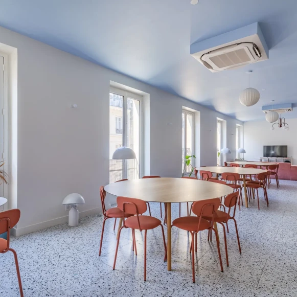 Bureau privé 50 m² 18 postes Location bureau Boulevard de Sébastopol Paris 75002 - photo 9